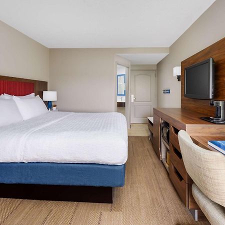 Hampton Inn Ft. Lauderdale-Cypress Creek Fort Lauderdale Bagian luar foto