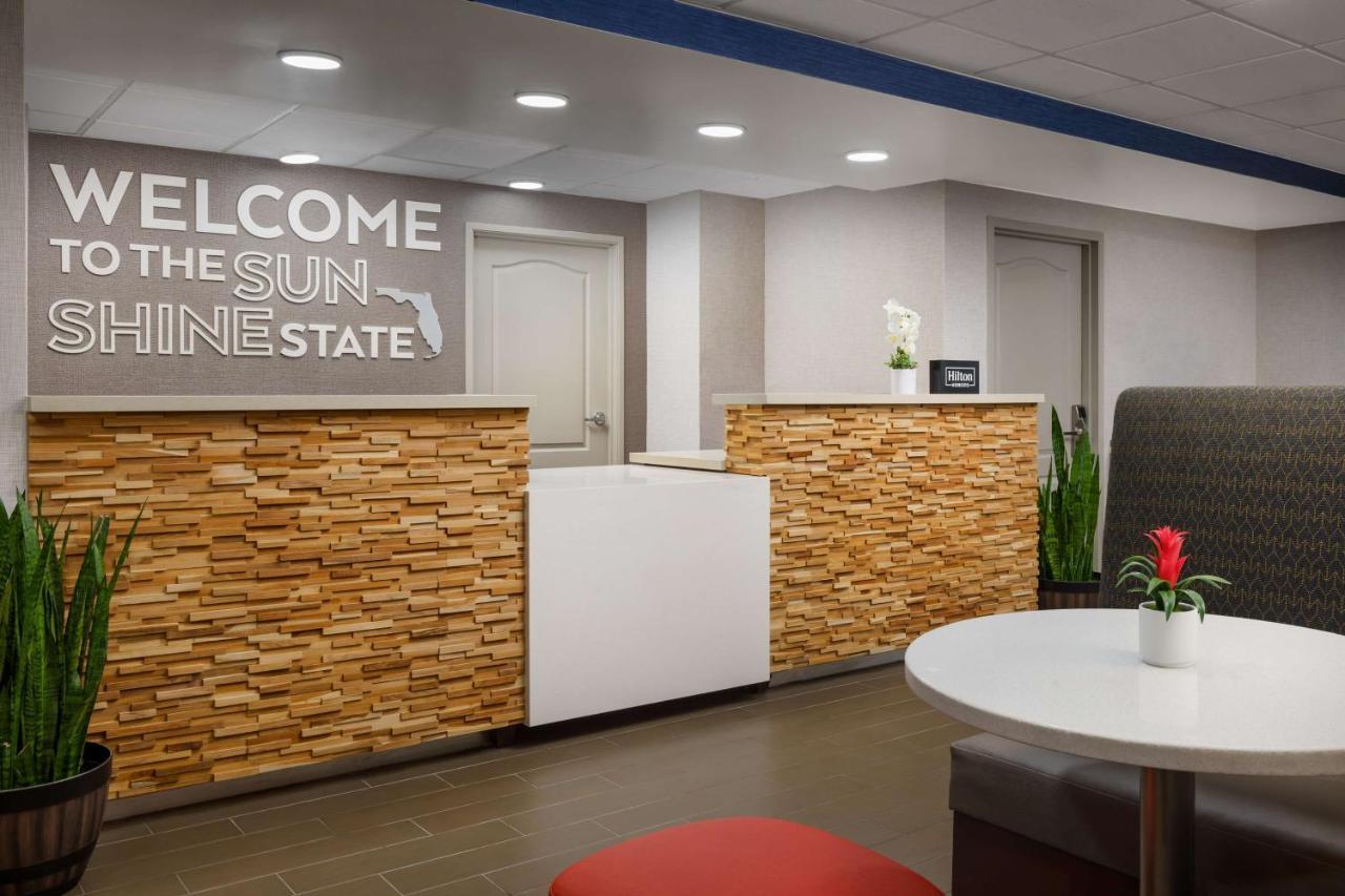 Hampton Inn Ft. Lauderdale-Cypress Creek Fort Lauderdale Bagian luar foto