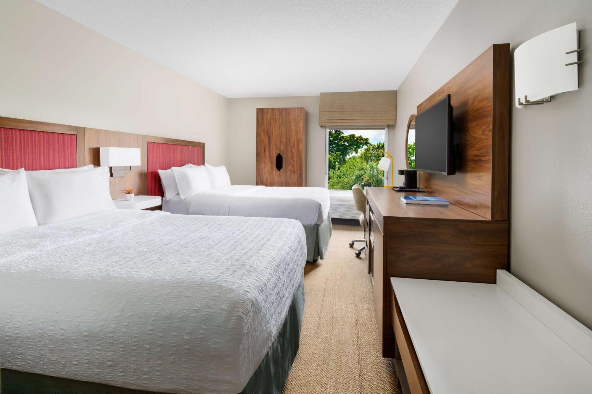 Hampton Inn Ft. Lauderdale-Cypress Creek Fort Lauderdale Bagian luar foto