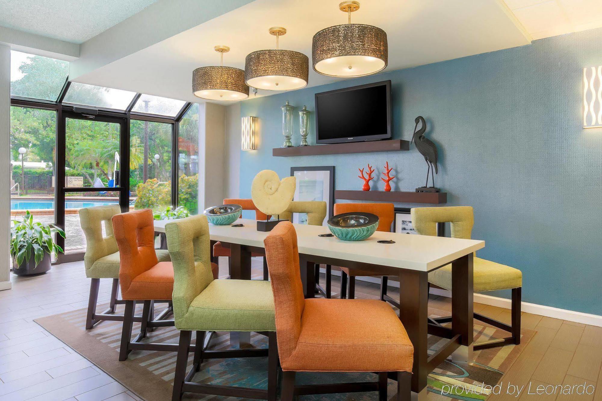 Hampton Inn Ft. Lauderdale-Cypress Creek Fort Lauderdale Bagian luar foto